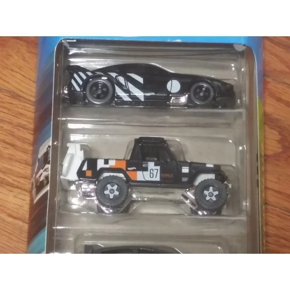 NEW HOT WHEELS SpeedBlur 5 Pack 2021 Mustang Jeepster Fiesta Crusher Leeway